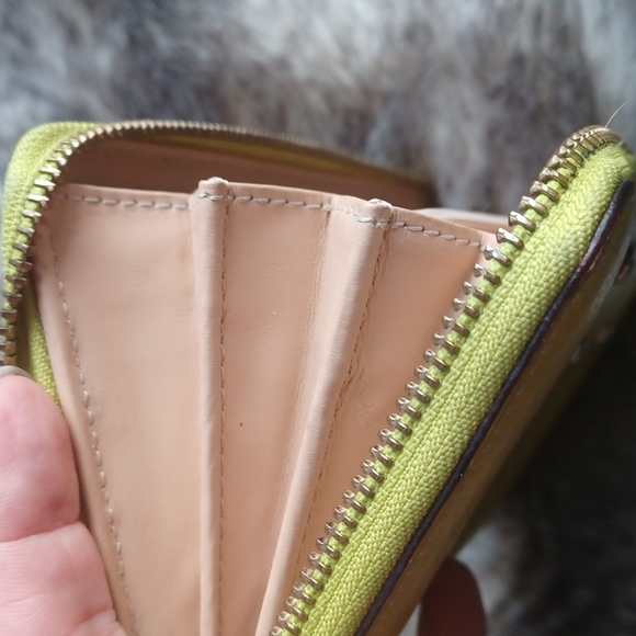 Kate Spade wallet - Picture 10 of 16